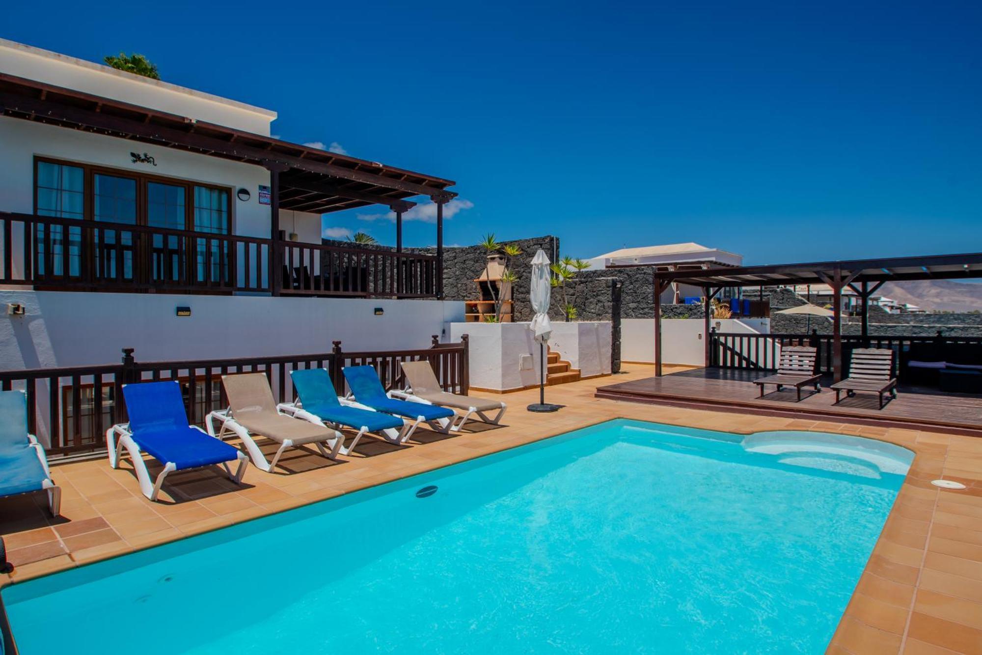 Casa Laura Vista Lobos - Spacious With Heatable Pool And Sea Views *